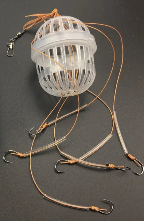 Cage d’Appât avec Hameçons Multiples – Système de Pêche Efficace – OUTILS DE PECHE – Oceanis Gear